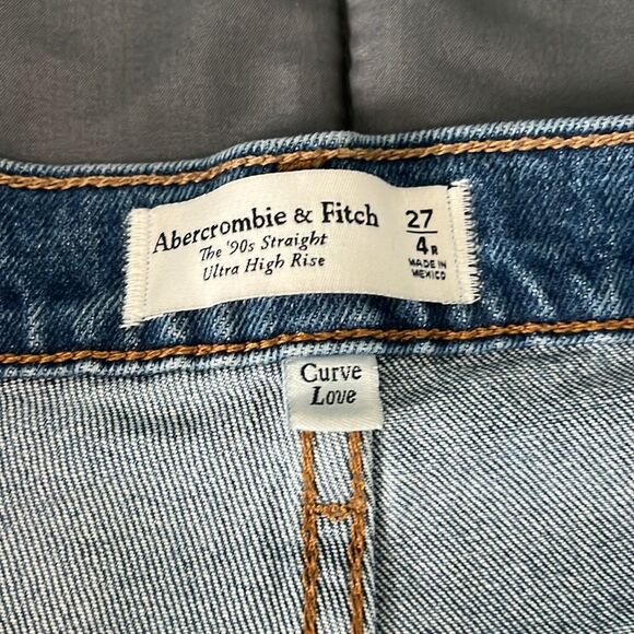 Abercrombie & Fitch 90s Straight Ultra High Rise Curve Love Jean Size 27R - Picture 3 of 9